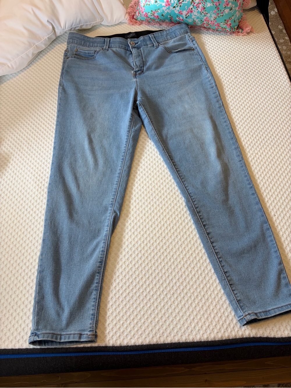 Curve Appeal Stretch Jeans - Classic Fit
